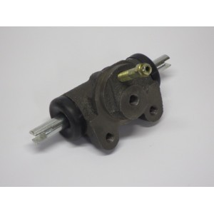 Cylinderek hamulcowy tył...